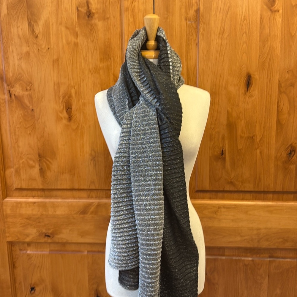 Trouvé silver and dark silver wrap/scarf.